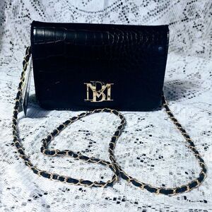 NWT BADGLEY MISCHKA BLACK VEGAN LEATHER CROC EMBOSSED CROSSBODY W/LOGO PLATE $99